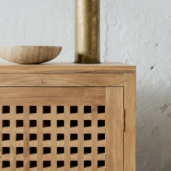 bufet minimalis ruang tamu kecil