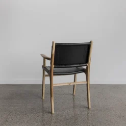 kursi makan scandinavian minimalis modern